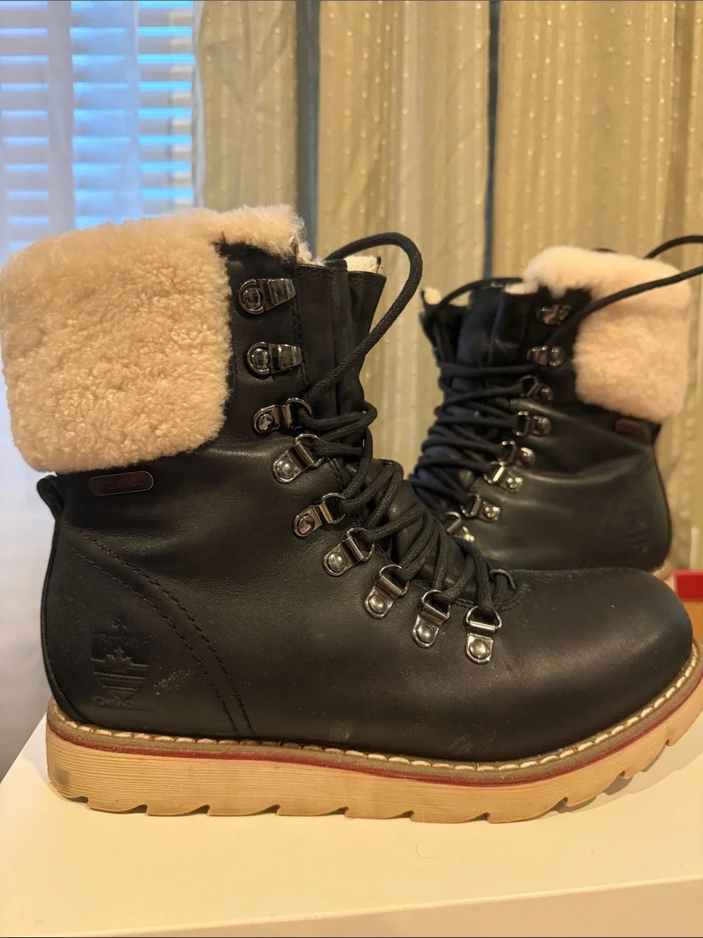 Royal Canadian Lethbridge Black Leather   Shearling Cuff Winter Boot Size 7